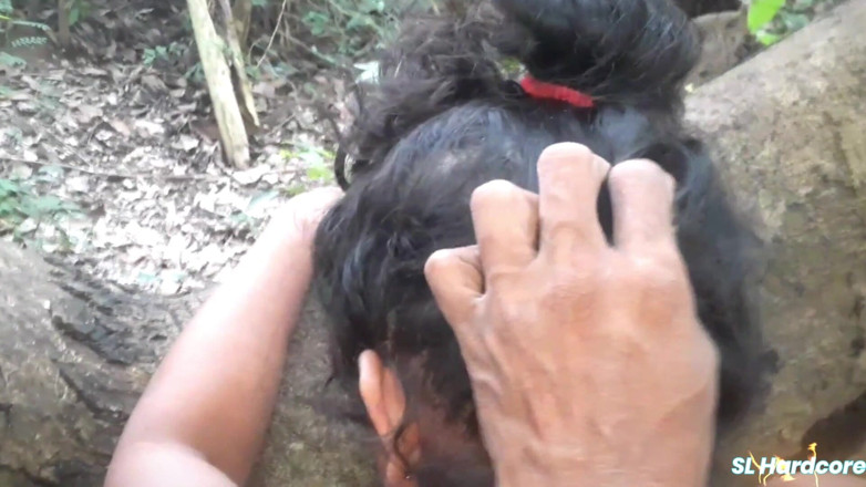 SL hardcore: Risky Quick Sex in Jungle with Wife