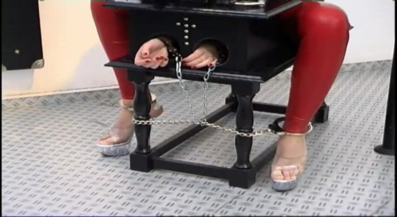 Bizzarre X: I'm tied up