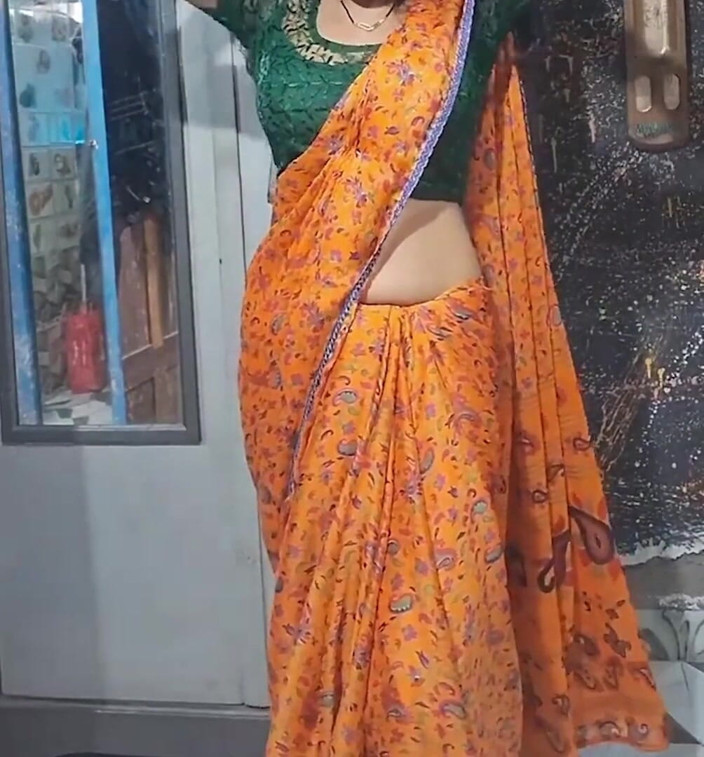 Neha Gupta: Těsná kundička Desi Bhabhi v Sárí tvrdě ošukaná devarem v...