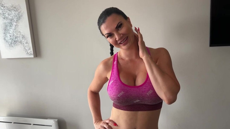 Jasmine Jae: MILF esguicha
