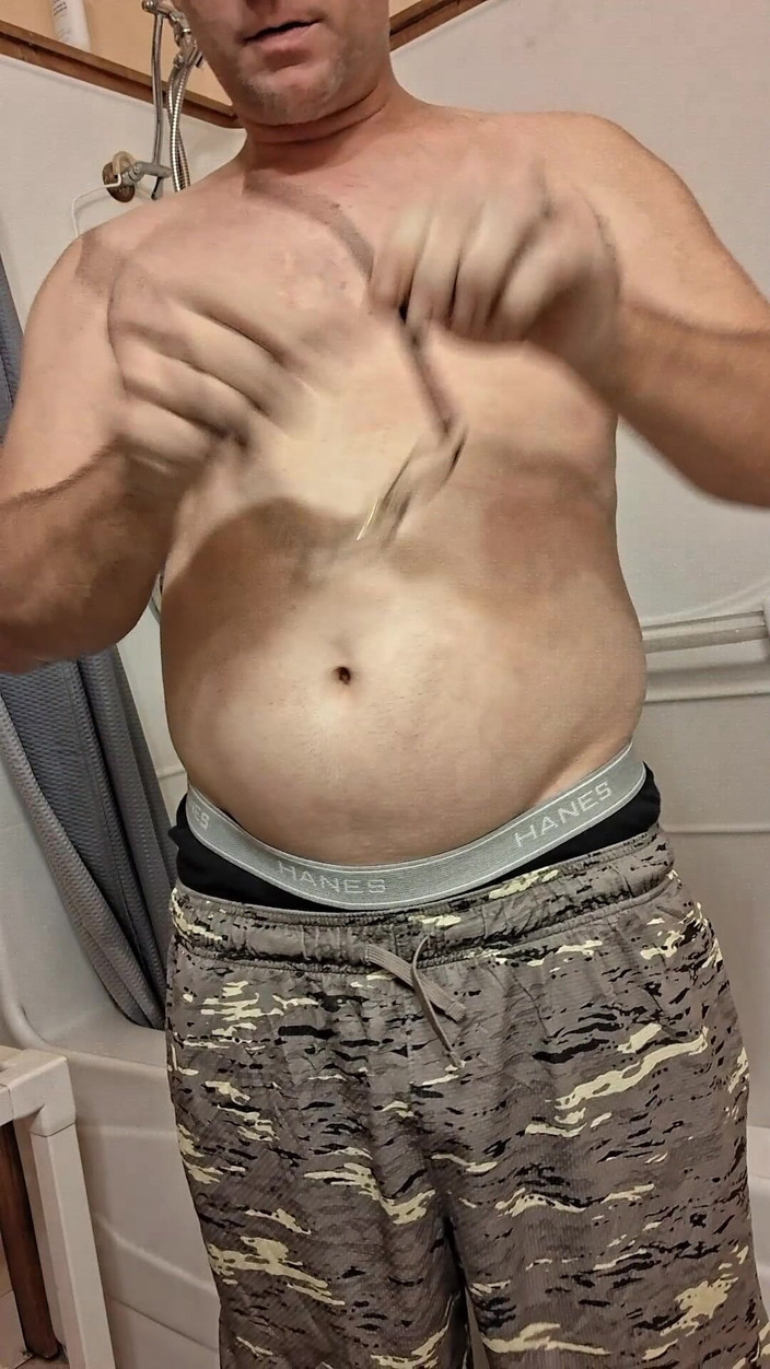 DubeSnackes: Dubesnackes, khoe thời gian và xà phòng và cọ xát...