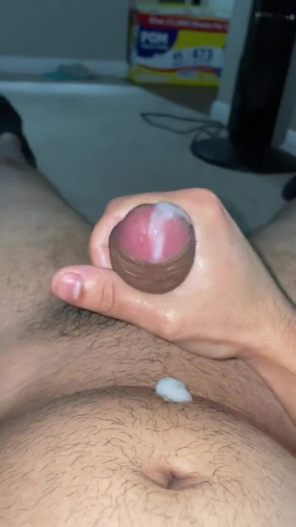 Jockylatino: Young latino cumshot!