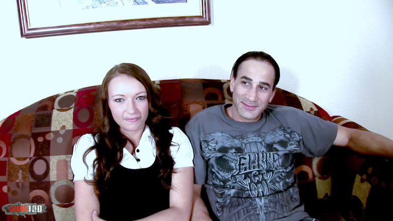 Porn-World: Harley: Бритая киска Harley и задница зарабатывают большой член камшот