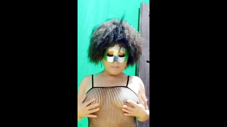 Martin13: Tão sexy e com tesão a namorada do meu melhor...