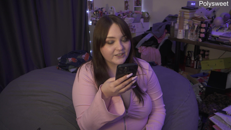 Polly Sweet: příběh "Feminizace manžela – proměna v sissy" (2i2) Rus