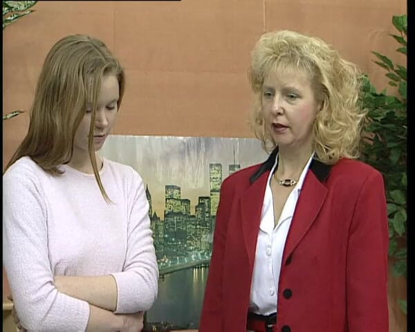 YOUR FIRST PORN: Ich Muss Meine Stiefmutter Fingern - Marlies &amp; Anja I Have to...