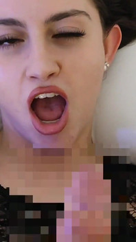 Beauty Teen Blowjob Cum in Mouth Swallow