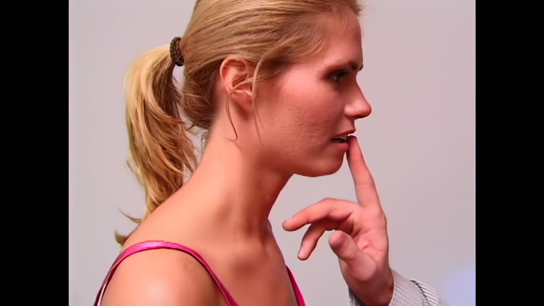 Bewitched!: Mckayla: Foda-me Com força E Goze Nos Meus Seios Pequenos