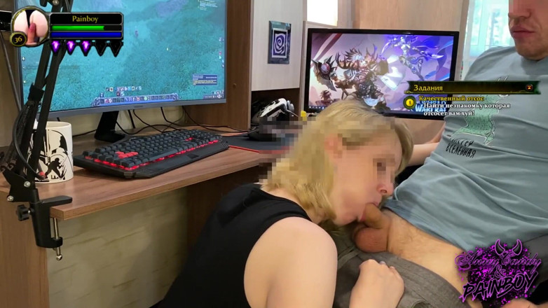 AnnyCandyPainboy: Girl sucked cock while playing World of Warcraft
