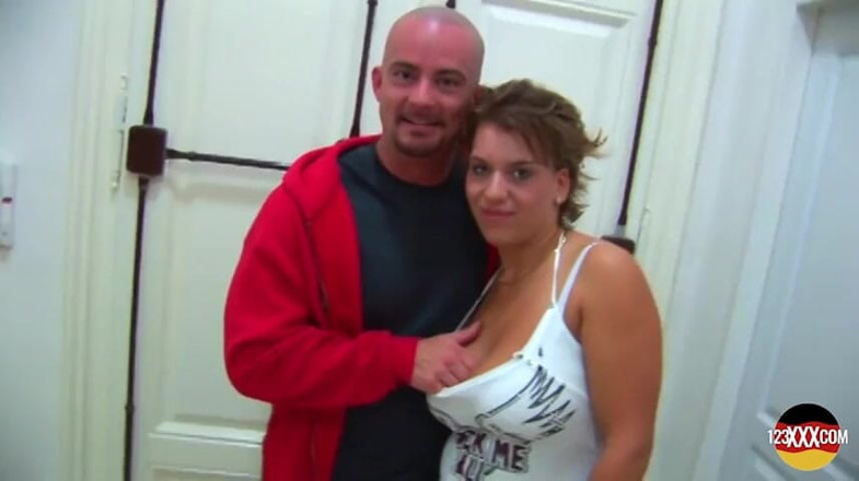 German amateur - 100% German hardcore videos: Wanita Jerman semula jadi sukakan zakar yang sarat dalam pepeknya...
