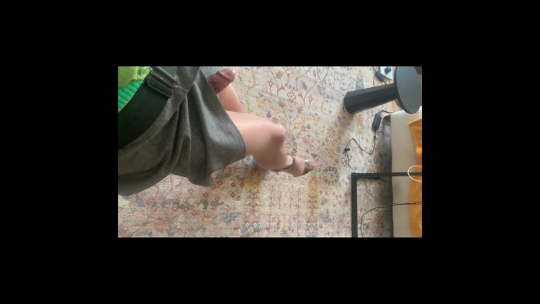 cd_aysemmm: Külotsuz bir iş görüşmesine gittim