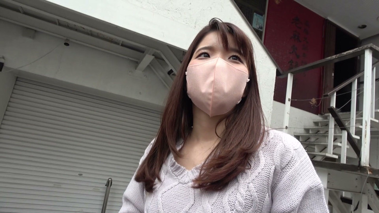 MBM3988: P144f05 ノリが一緒な感じの男性ならナンパもok！ヤリタイ盛りの巨乳美女と嵌め撮りノリノリぱこぱこセックス！