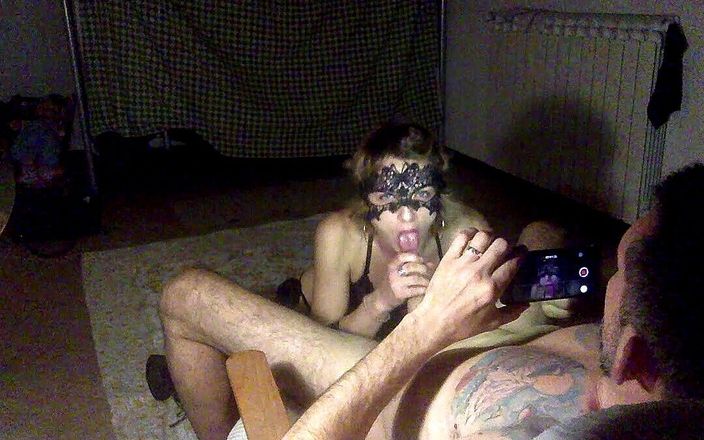 Fresh flesh by Stoyca: Stoyca в сексуальной оральной глубокой глотке в маске