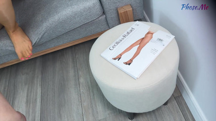 Pantyhose me porn videos: Молодая милфа-брюнетка Maddy опробовала на себе бронзовый кроссдрессер и получает анальный трах и камшот на лицо