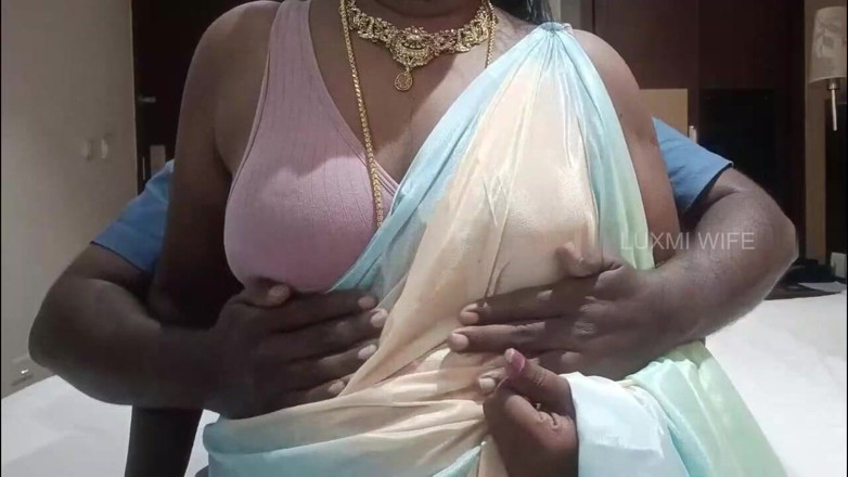 Luxmi Wife: Stepbrother Fucking Own Stepsister in Saree