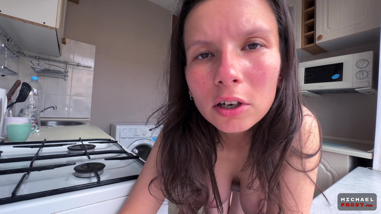 Michael Frost Pro: Nevlastní matka se podřídí svému nevlastnímu synovi a on ji...