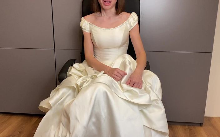 Mistress Mary: Pengantin seksi untuk suami cuckold. Hari ke-1