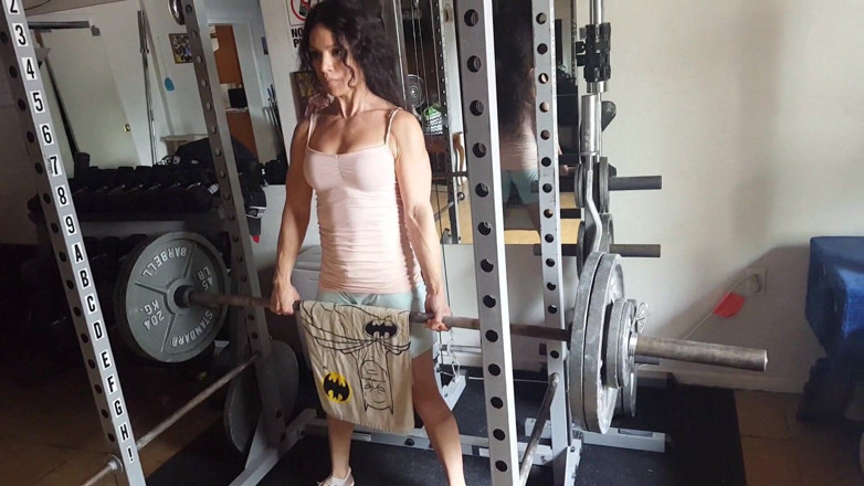 Pervy Studio: Weight lifting