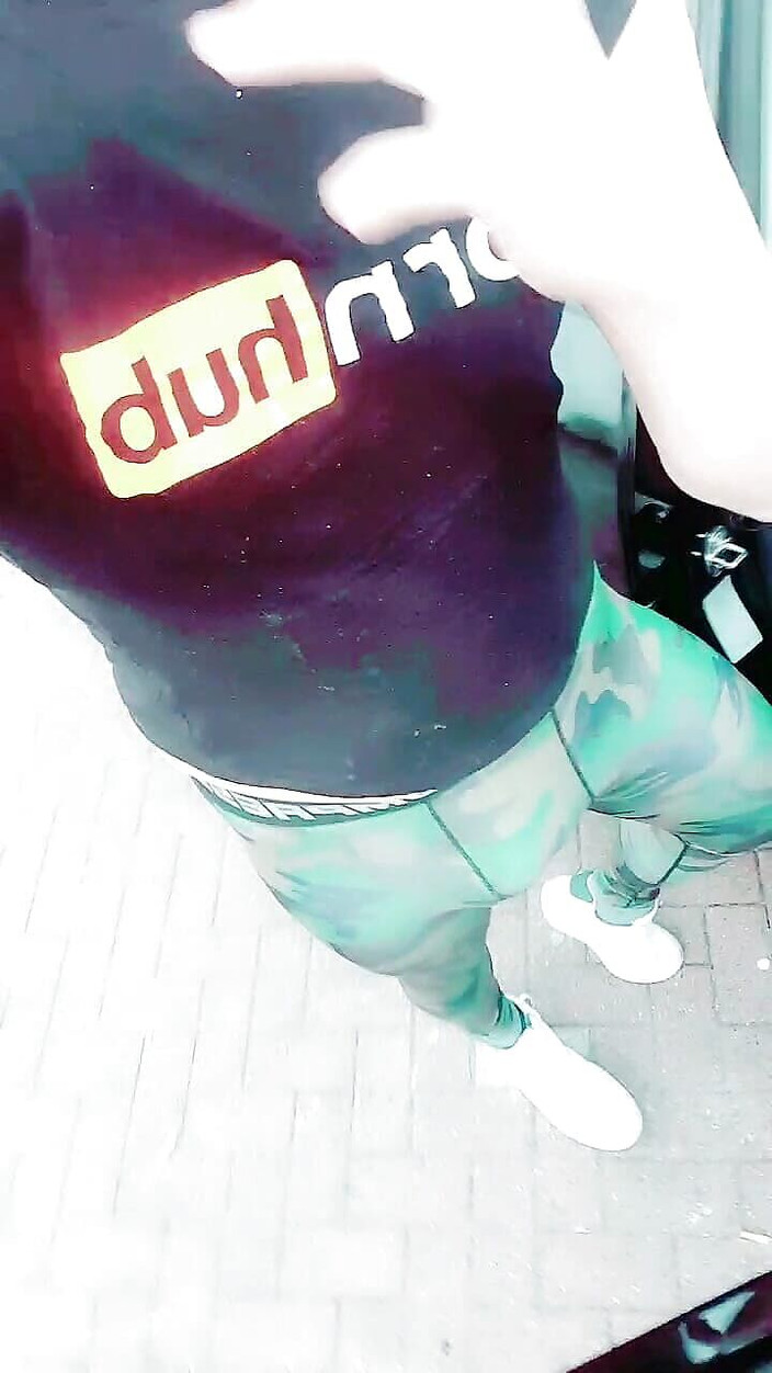 Slutboyben: Slutboyben cam4 Duitslands heetste exhibitionist