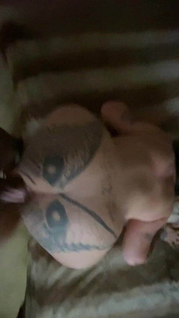 MzKiTTy91: Dikke kont pawg milf vrouw neemt backshots