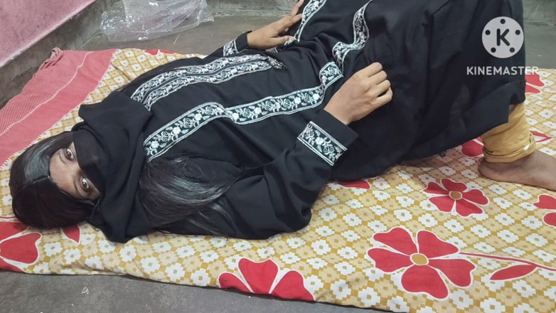 xxhotbhabhi77: Indian Desi Village Girl Tight Pussy Outdoor