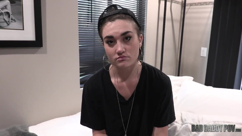 BadStepFamilyPov: Kat Monroe 1, gola profonda per il mio bel patrigno