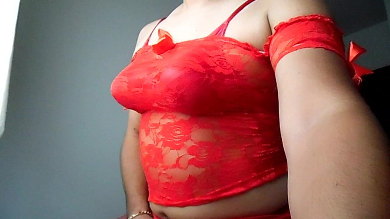 My panties: 几年前的红色性感内裤和内衣