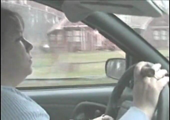 Smoking Dawn: Rokok besar di dalam mobil