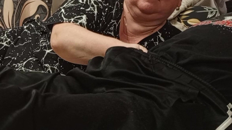 Zona901: Blowjob von stiefmutter und spermaschlucken