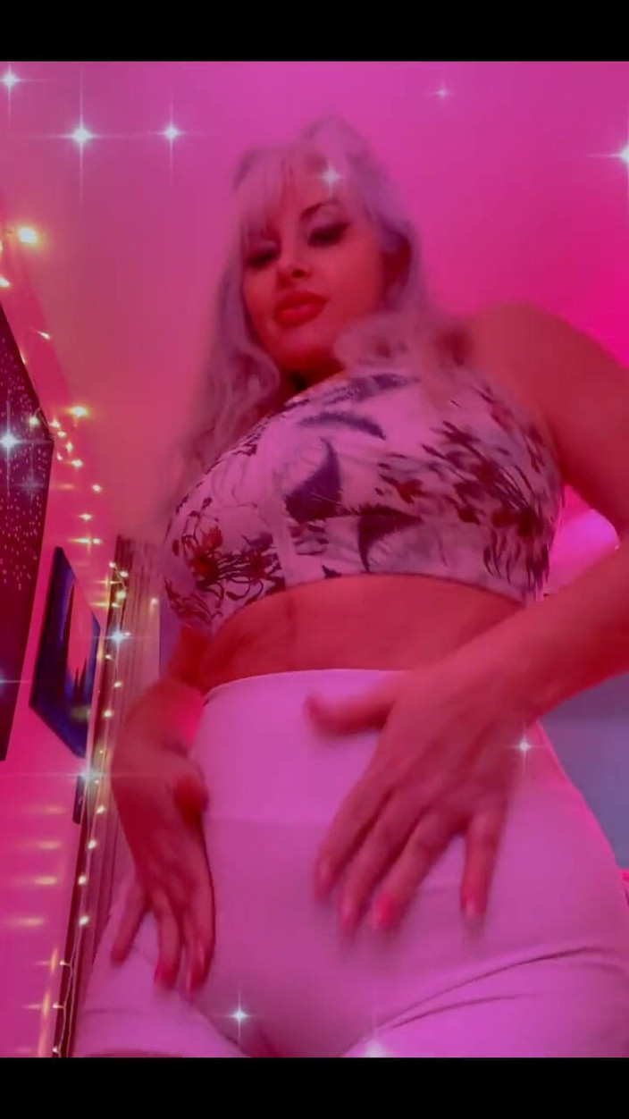 PaintedRose: Bonito y húmedo culo de yoga