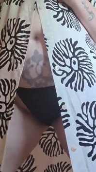 Costum begär rakning fitta och utomhus blinkande