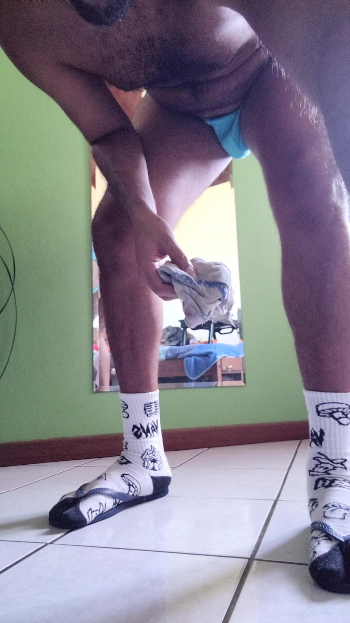 Luksmen1: Luksmen1 Gainer. Cleaning the House While Seducing You
