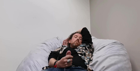 Dirty Talking Guy: Leche con cuenta regresiva