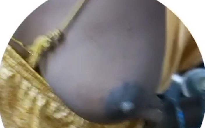 RenuRaj: Desi Tamil hemmafru's Live Kitchen Boob Show: Sugar Daddy Call,...