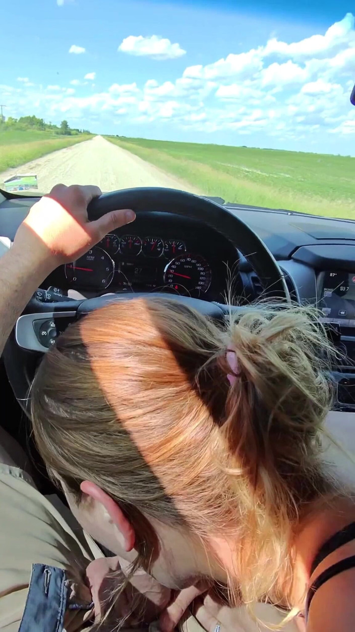 Mya Lane: Cap de drum, sex riscant la Lac și o mulțime de...