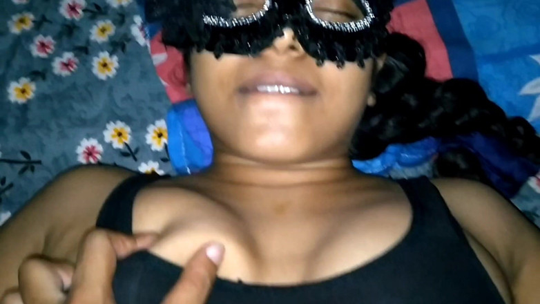 Sonuu: Desi Bhabi First Time Sex Video Village Bhabi First Time...