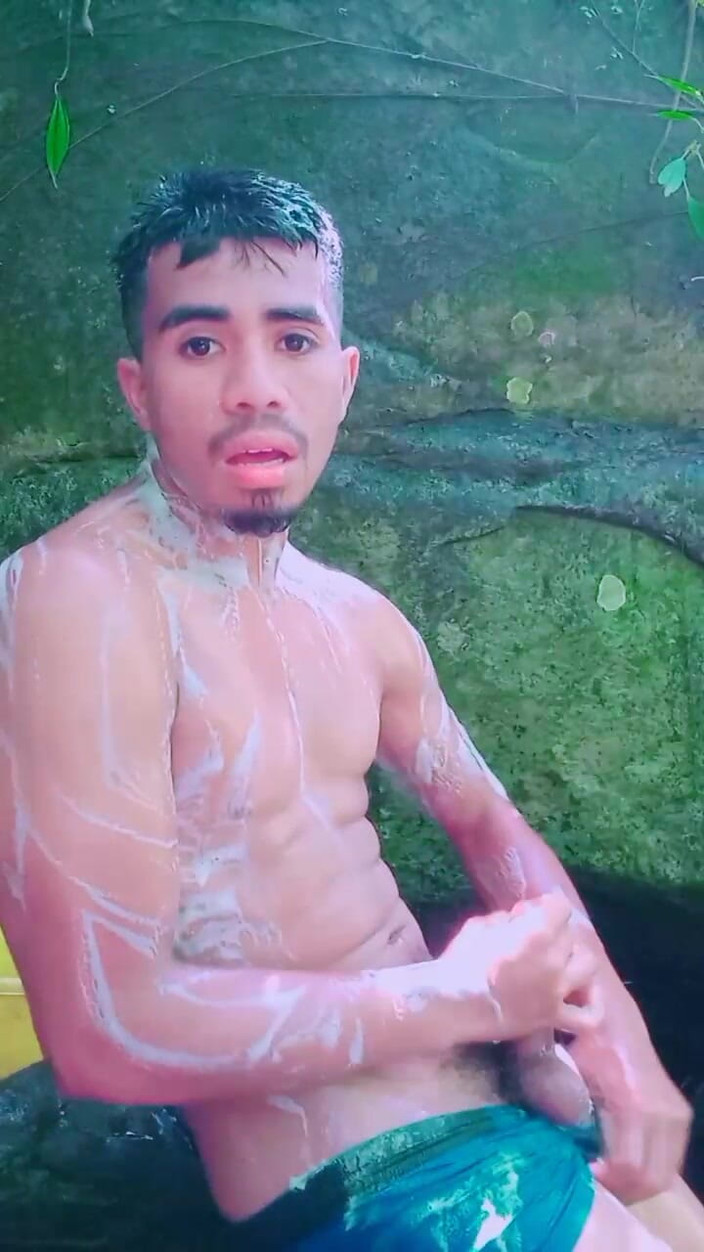 Josueacuna: बाथरूम में हैण्डजॉब 1