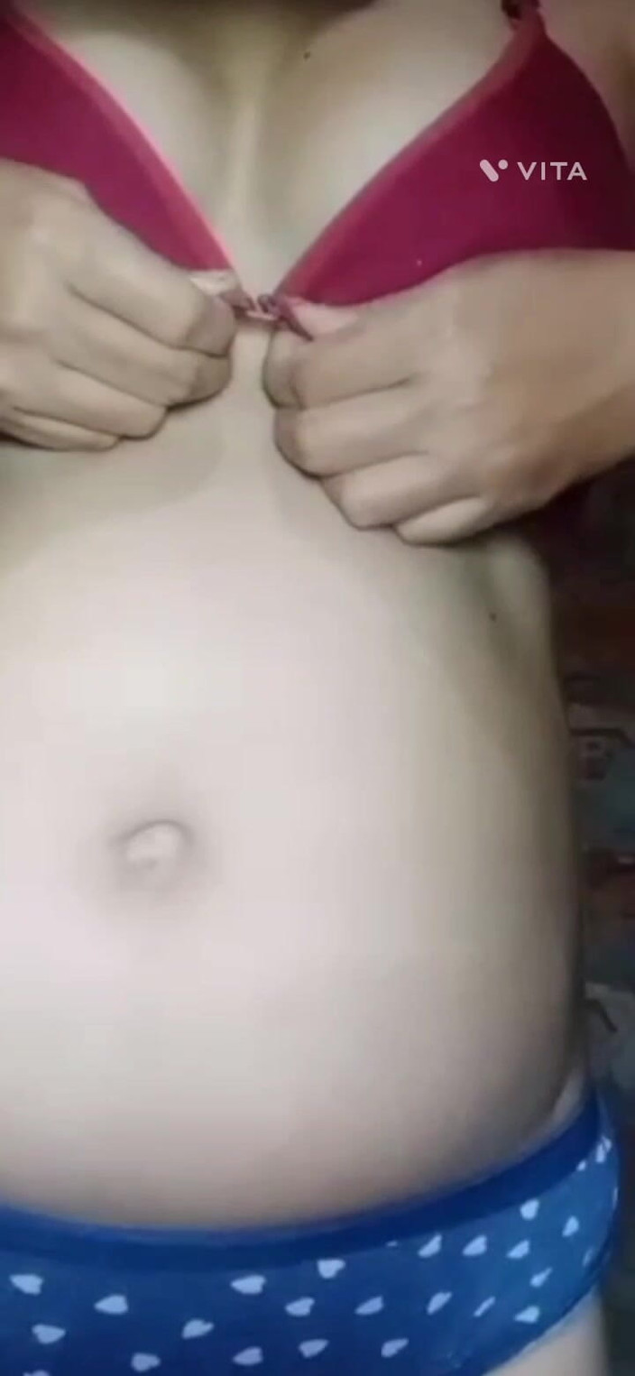 Momib45: Tưởng tượng khỏa thân