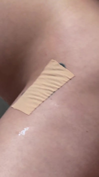 Těhotná manželka s kontrakcemi to nemohla vystát a během kontrakcí tvrdě podojila svého manžela