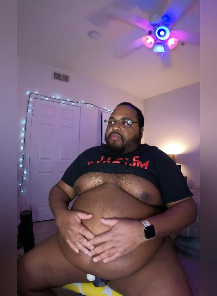 Blkhole420: 深夜舐肿和睡前充气。