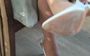 Coryna nylon: Hold up Chair Feet Nylons