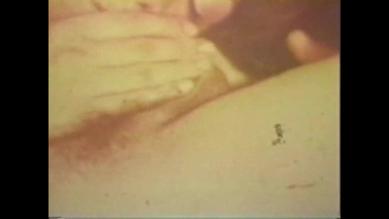 Vintage Megastore Full hd: Лесбійки трахаються з чоловіком