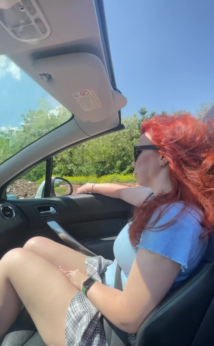 Kisankanna: Videoclip spontan excitat într-o mașină