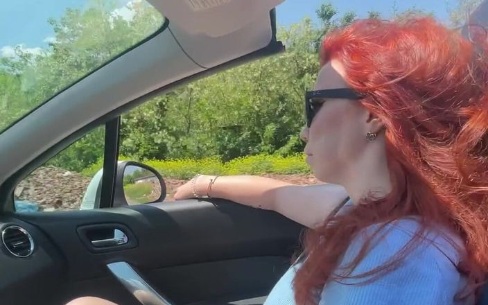 Kisankanna: Spontaniczne napalone wideo w samochodzie