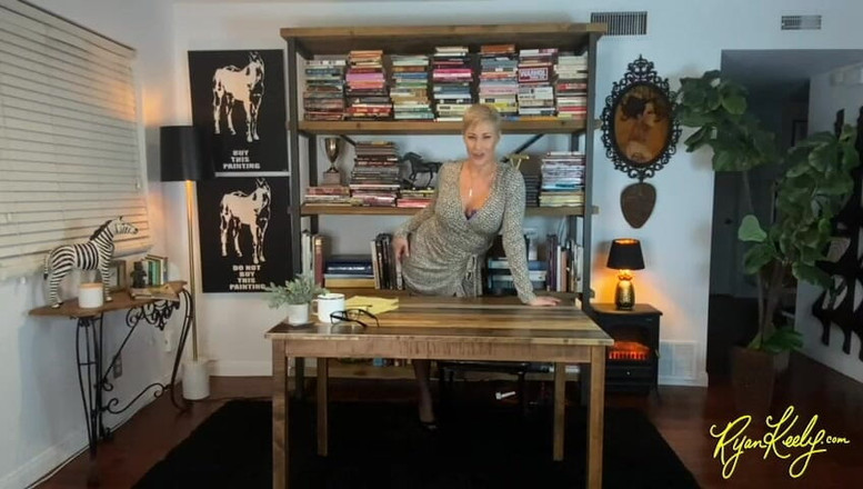 RyanKeely: Une prof MILF dévergondée vous récompense - Ryan Keely