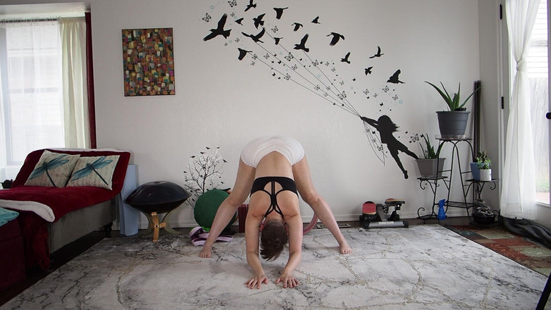 Aurora Willows: Aurora Willows, alongamento do tendão. Fácil mobilidade para começar.