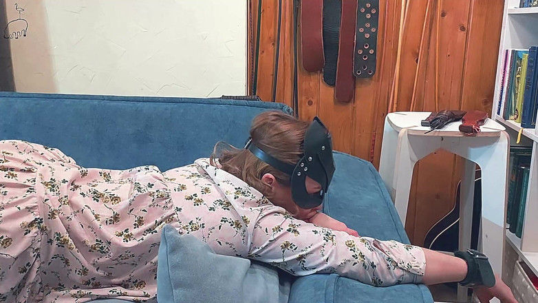 Hippo And Flamingo: Sex a výprask