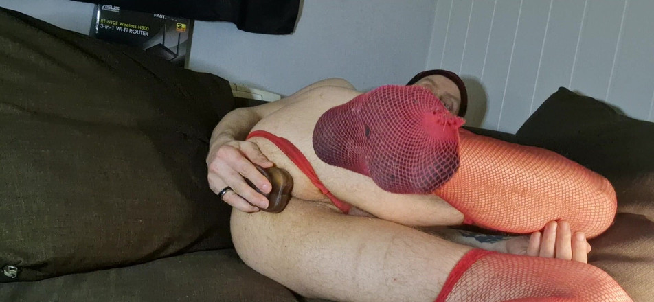 Vixen Willer: Vixen 금속 페니스 링으로 거대한 딜도 따먹기