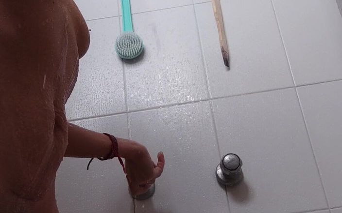 Yue Darko: Menina ruiva é submissa e fode para você na câmera