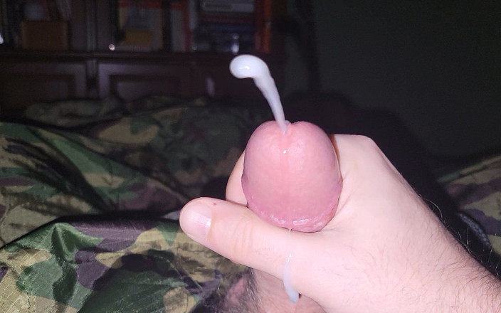 Reindy: Making Myself Cum Hard Without Lube